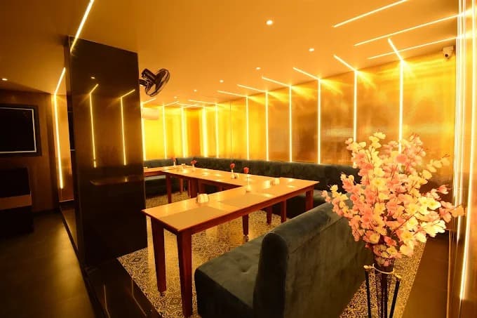 Hotel Grand Lotus Inn