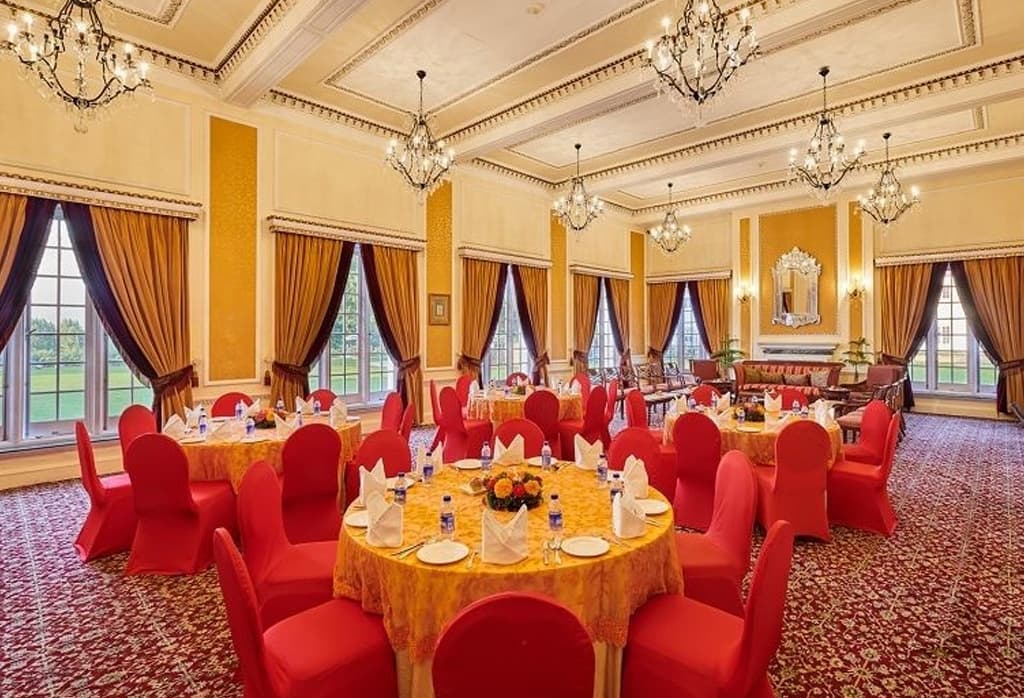 The LaLiT Grand Palace Srinagar